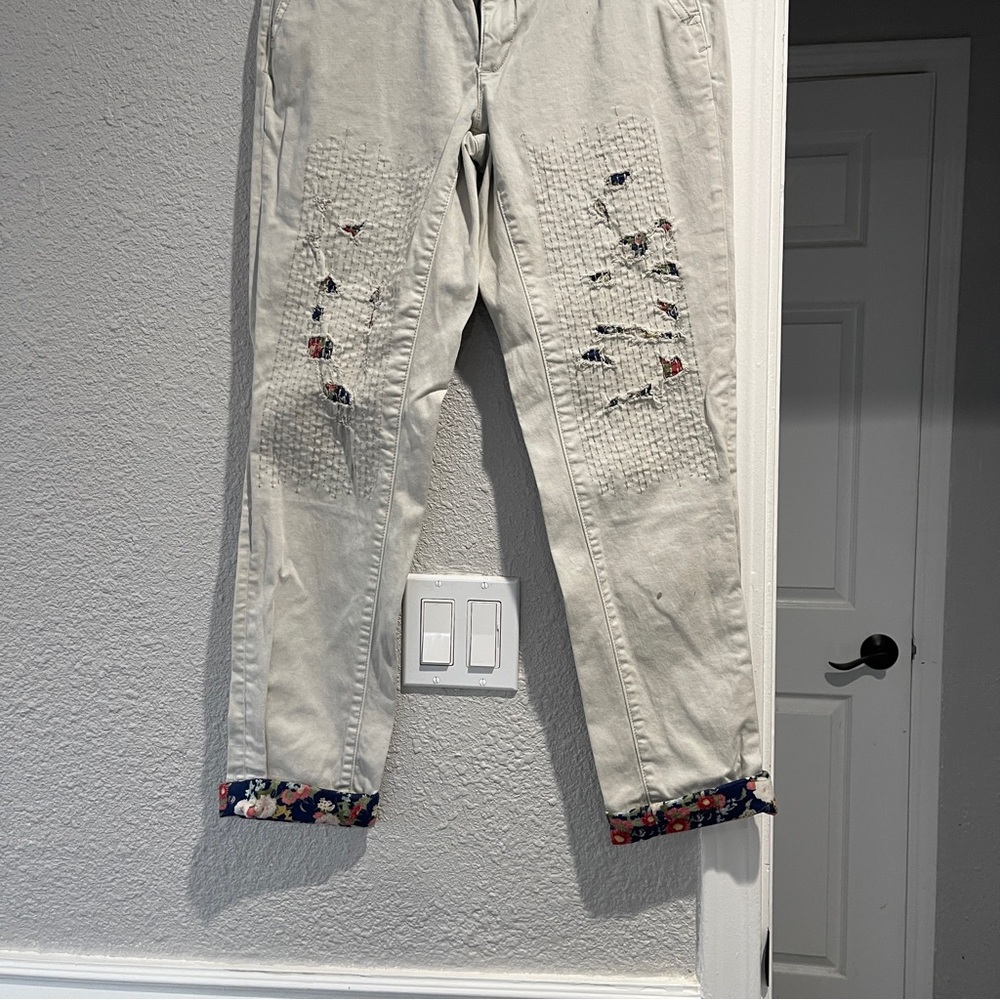 CHINO by Anthropologie cropped embroidered distressed floral patch khakis 26 - Picture 9 of 10